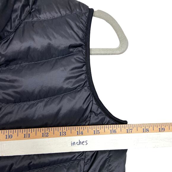 Uniqlo Down Packable Ultra Lightweight  Black Vest Women's  Size XS - Picture 3 of 7